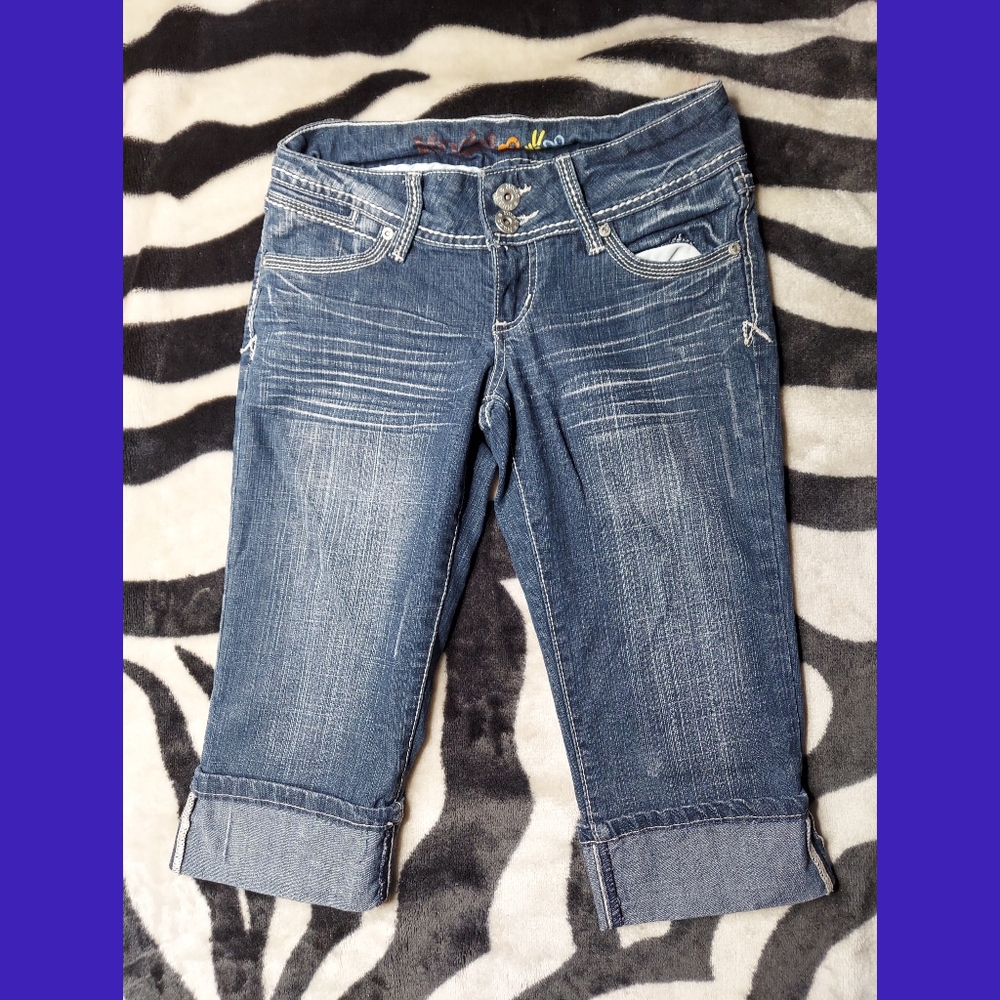 Mudd Blue Jean Capris